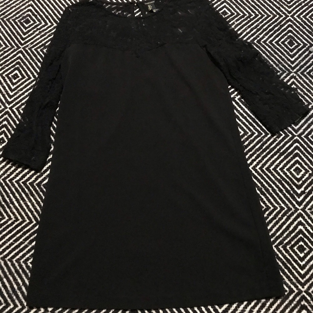 Long sleeve lace tunic dress